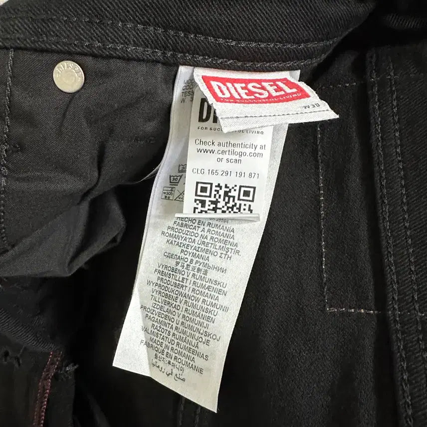 [BUNJANG] Diesel Larkee Regular Fit Jeans (30 inch) / 디젤 26ss larkee 레귤러 진 (30인치)