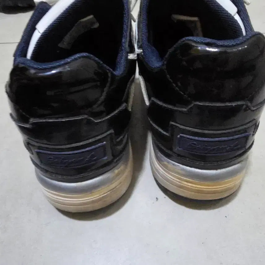 [BUNJANG] Suecomma Bonnie Height-Increasing Sneakers / 슈콤마보니 키높이 운동화 225 현대백화점 구매