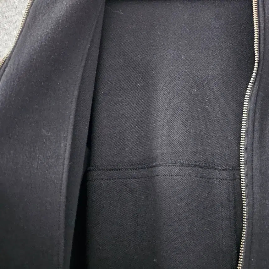 [BUNJANG] POST COMING STEP Black Hooded Zip-up Jacket / POST COMING STEP 블랙 후드 집업 FREE