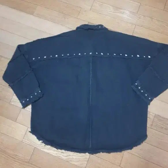 [BUNJANG] Black Studded Denim Shirt Jacket / 블랙 스터드 데님 셔츠 자켓
