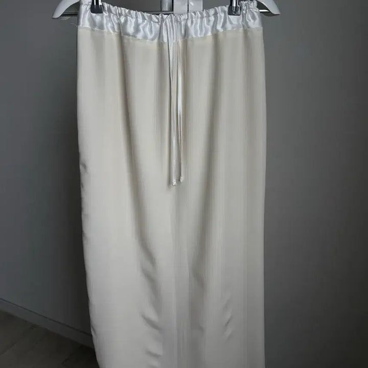 [BUNJANG] Ivory Long Skirt / 아이보리 밴딩 롱스커트