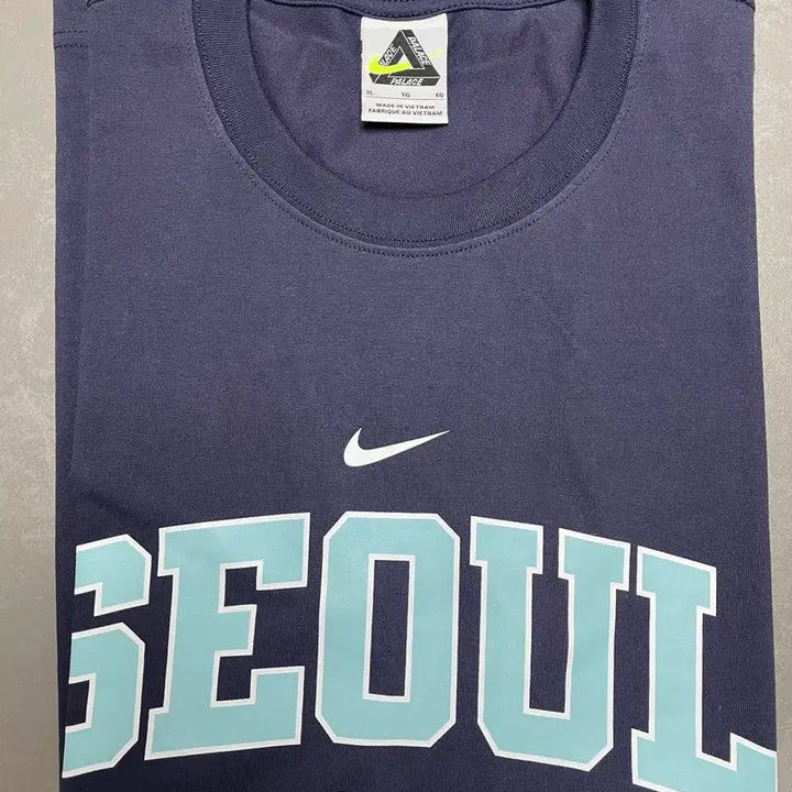[SOLD OUT] 팔라스 x 나이키 샵 티셔츠 압구정 네이비 [L]
