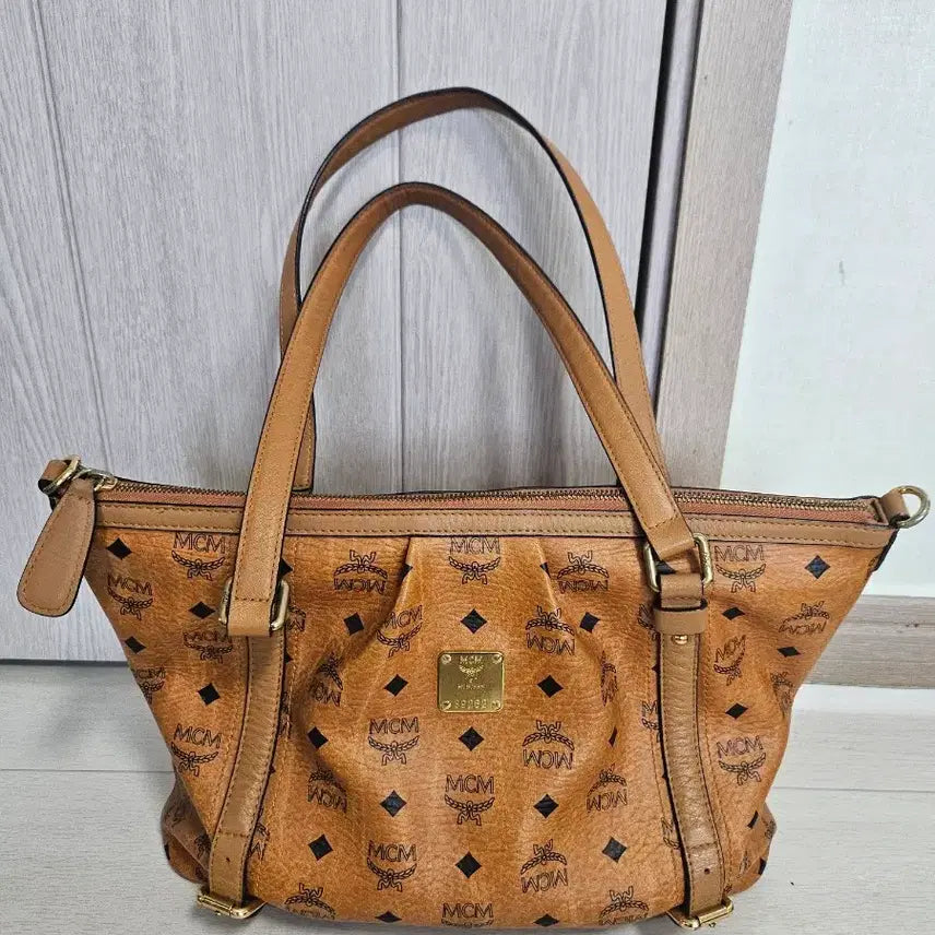 [SOLD OUT] MCM 비세토스 숄더백 브라운