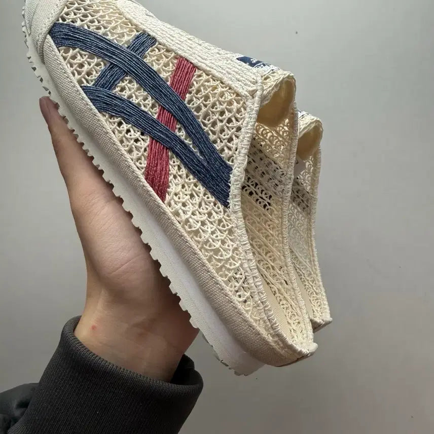 [SOLD OUT] 오니츠카타이거 멕시코66 슬립온 메쉬 아이보리 사이즈250