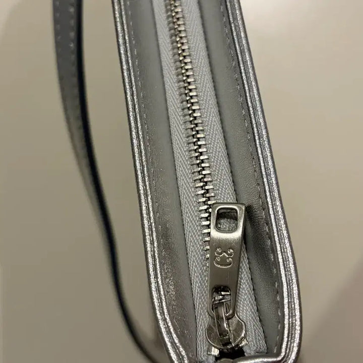 [BUNJANG] Demars Letter Bag / 드마스 레터백 실버 demars letter bag
