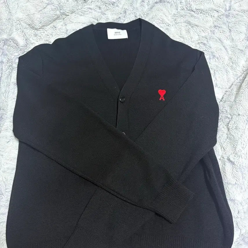 [BUNJANG] AMI Black Heart Cardigan / (새상품) 아미 블랙 하트 가디건 백화점판