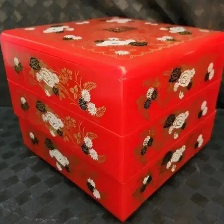 [BUNJANG] Vintage Red 3-Tier Organizer Box / 인테리어소품 빈티지 옛날 3단 찬합 미사용