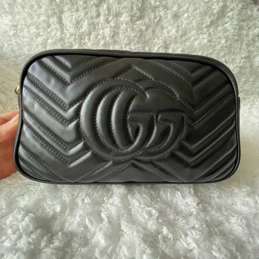 [BUNJANG] Gucci Marmont Matelassé Shoulder Bag Black / 구찌 마몽 체인백 블랙