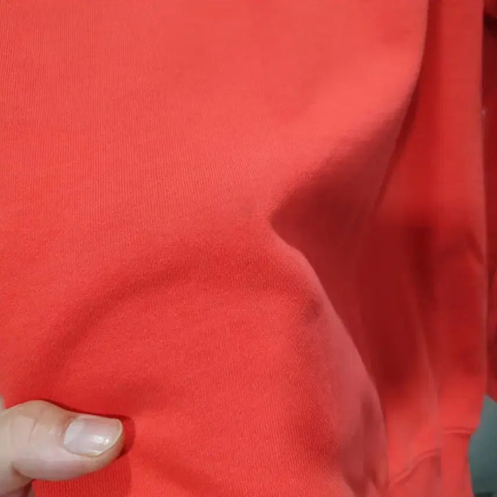 [BUNJANG] MLB Red Smile Embroidered Sweatshirt / MLB 레드 스마일 자수 맨투맨 (MAN L-100)