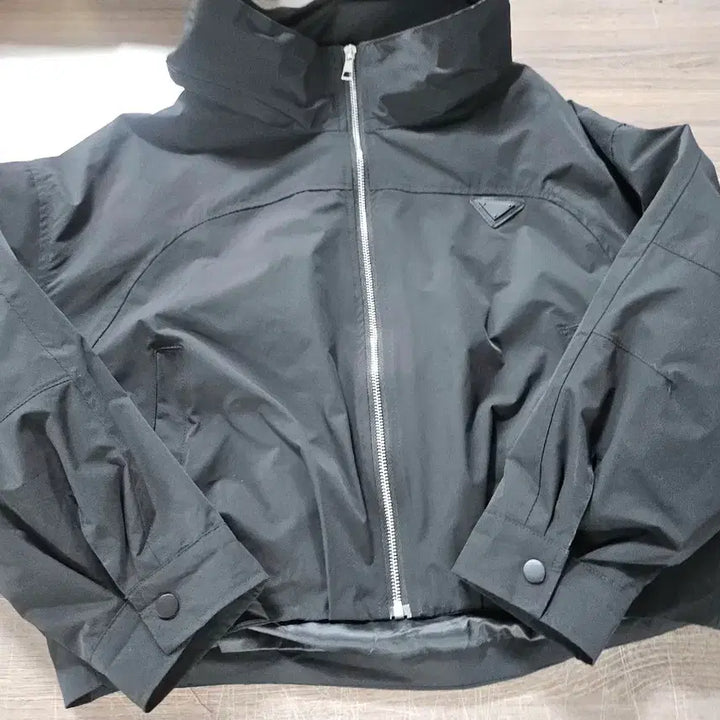 [SOLD OUT] 블랙 크롭기장 바람막이 자켓