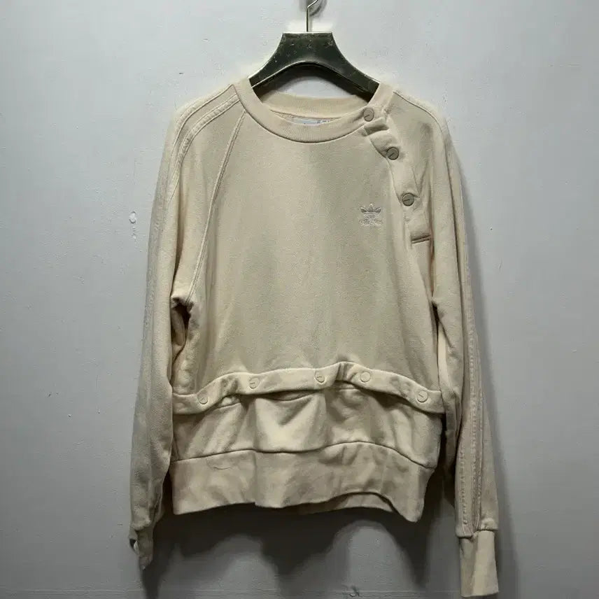 [BUNJANG] Adidas Button Detail Sweatshirt Ivory M / 아디다스 버튼 디테일 맨투맨 아이보리 M