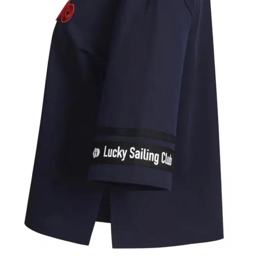 [SOLD OUT] 럭키슈에뜨 자수 디테일 반팔 티셔츠 36 새것
