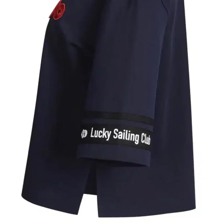 [SOLD OUT] 럭키슈에뜨 자수 디테일 반팔 티셔츠 36 새것