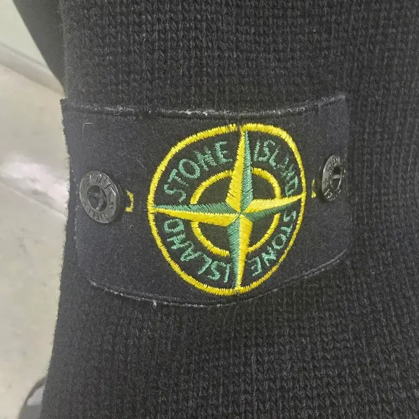 [SOLD OUT] 스톤아일랜드 니트 가디건