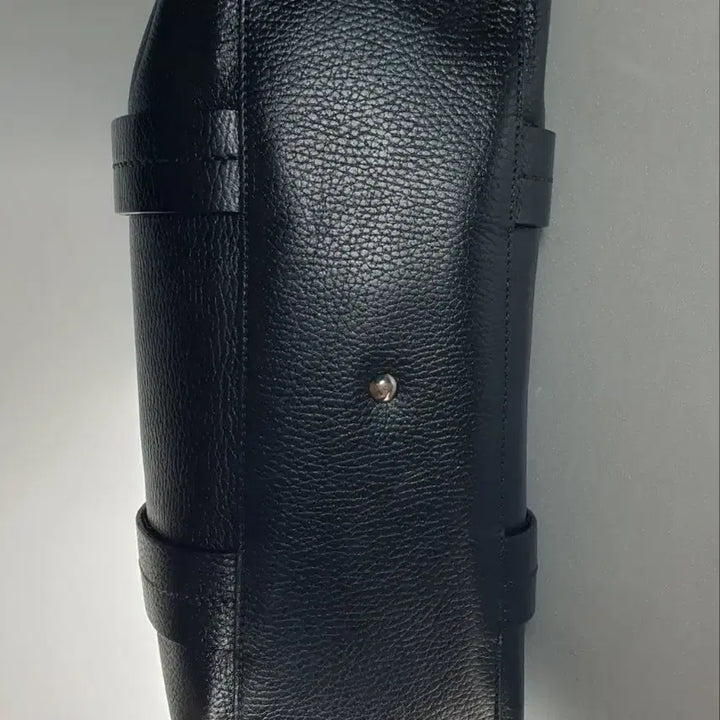 [SOLD OUT] 정품 ㅡ페라가모 로고ㅡ가죽.토트백 ㅡ블랙