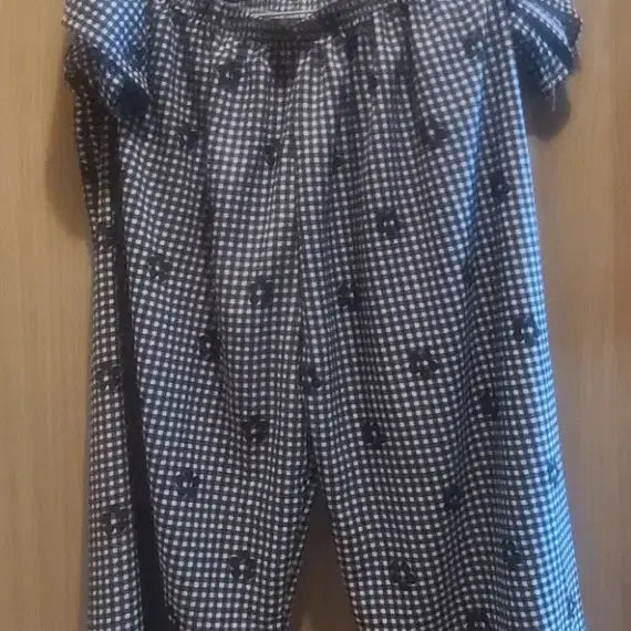 [BUNJANG] Checkered Pajama Set (Top + Bottom) / (새상품) 예쁜 체크잠옷세트(상의+하의)/(블랙/free ~77반)