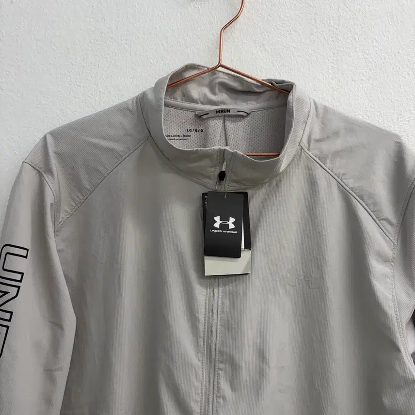 [SOLD OUT] 언더아머 런 L/G 바람막이 자켓(L)