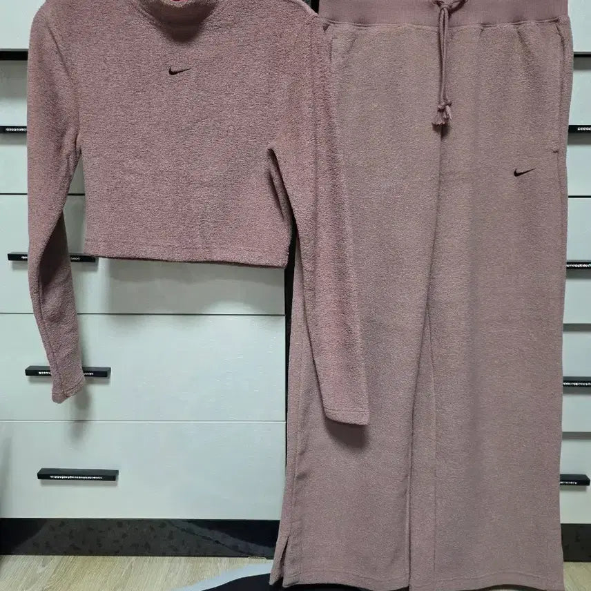 [BUNJANG] Nike Cozy Crop Top and Pants Set / 나이키 코지 코롭탑 하의세드
