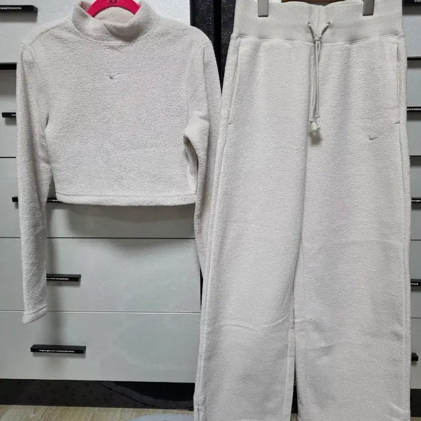 [BUNJANG] Nike Crop Top and Pants Set / 나이키  크롭탑+팬츠 세트