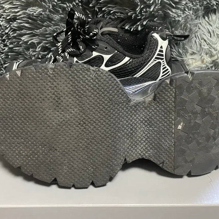 [BUNJANG] Balenciaga 3XL Sneakers / [E39]발렌시아가 블랙 화이트 3xl 스니커즈