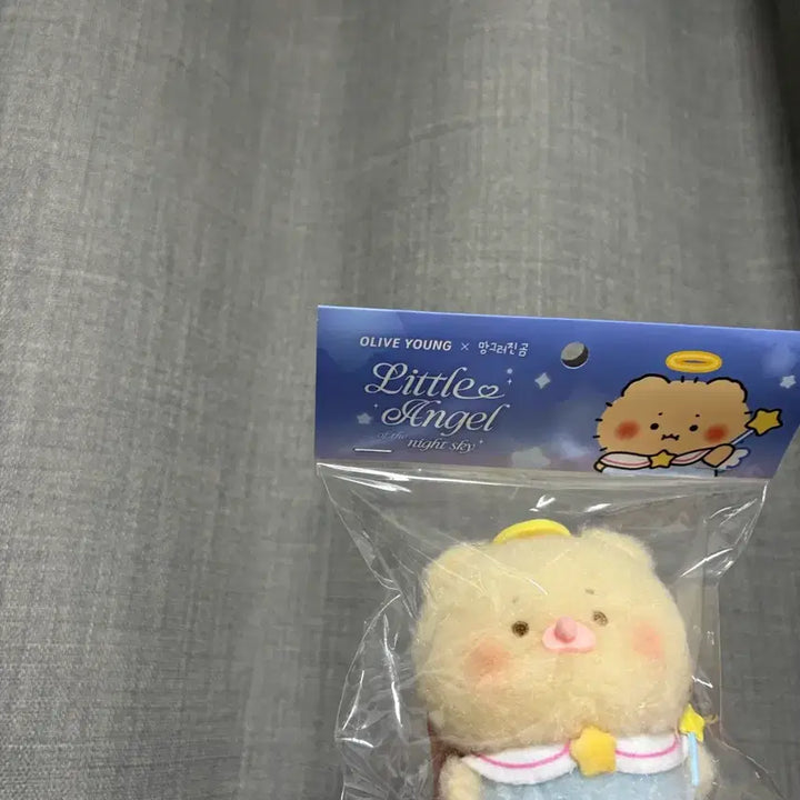[BUNJANG] Olive Young Mang-gom Angel Keyring / 올리브영 천사 망곰 키링 미개봉 새상품