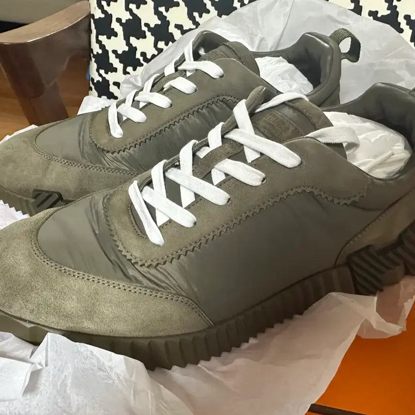 [BUNJANG] Hermes Bouncing Sneakers / 에르메스 바운싱 42.5