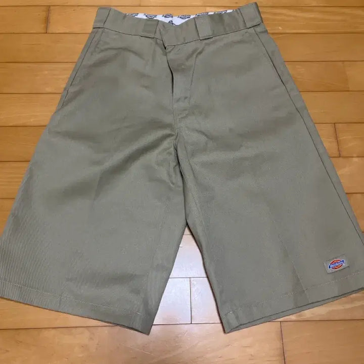 [BUNJANG] Dickies Loose Fit Work Shorts / 디키즈 루즈핏 워크쇼츠