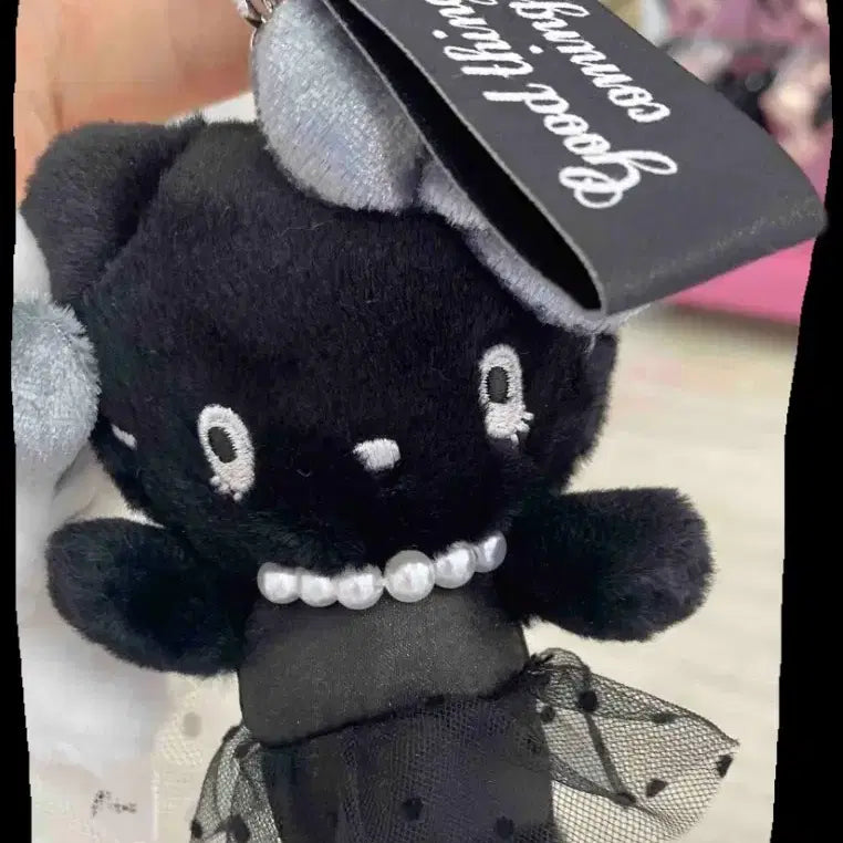 [BUNJANG] Universal Studios Japan Hello Kitty Black Mascot Keyring / USJ 유니버셜스튜디오 재팬 헬로키티 블랙 마스코트 키링 인형