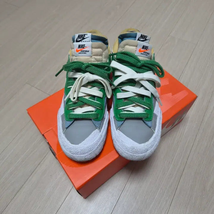 [BUNJANG] Nike Sacai Blazer Low Sneakers / 나이키 사카이 블레이저 로우 235