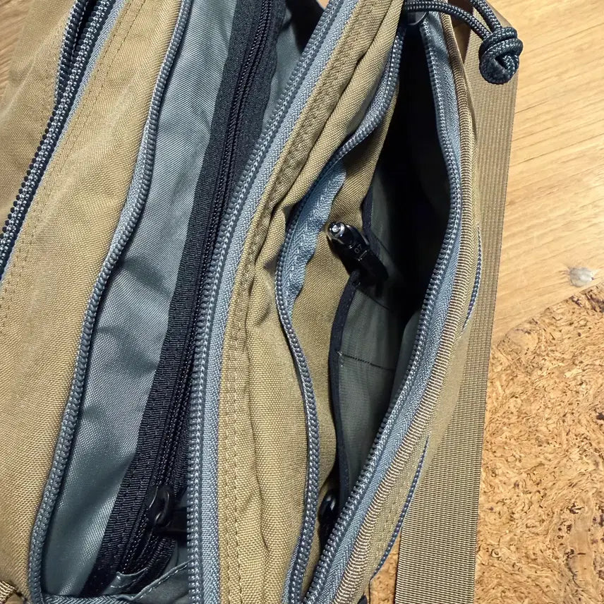 [SOLD OUT] 포터 스텔스 숄더백 코요테