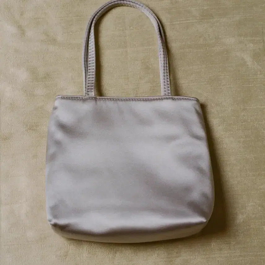 [SOLD OUT] hai 홈오브하이 미니백 (Little Silk Bag)