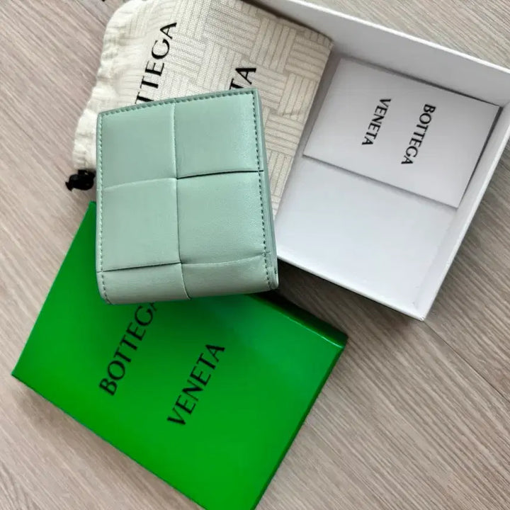 [SOLD OUT] 보테가베네타 반지갑
