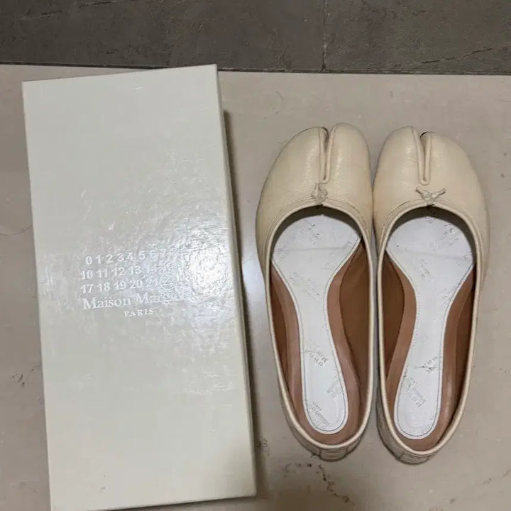 [SOLD OUT] 마르지엘라 타비 38.5