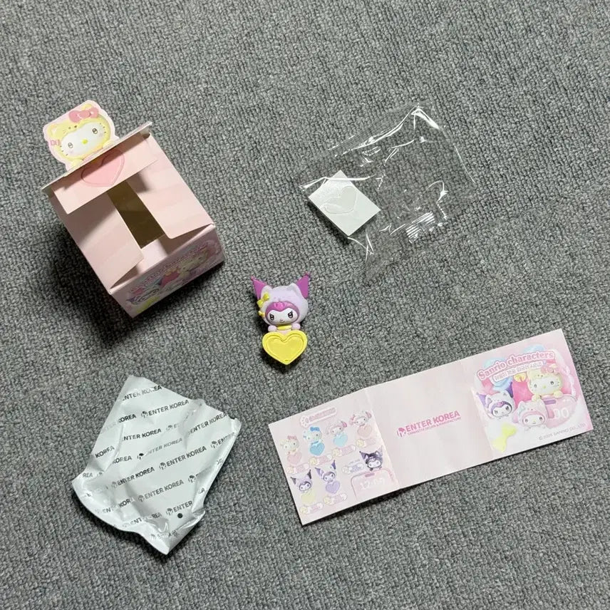 [BUNJANG] Sanrio Kuromi Peek-a-Boo Figure (Unused) / 야옹이 까꿍 피규어 시리즈 산리오 쿠로미 히퍼 미사용 새 상품