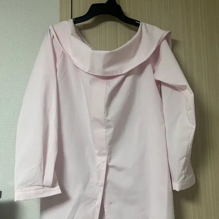 [BUNJANG] Anotic Off-Shoulder Blouse Pink / 아노에틱 오프숄더 블라우스 핑크(11.5->7.0 새상품)