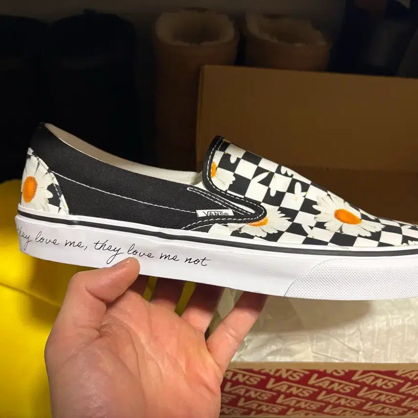 [BUNJANG] VANS 반스 러브미 러브미 낫 슬립온 데이지 / VANS 반스 러브미 러브미 낫 슬립온 데이지