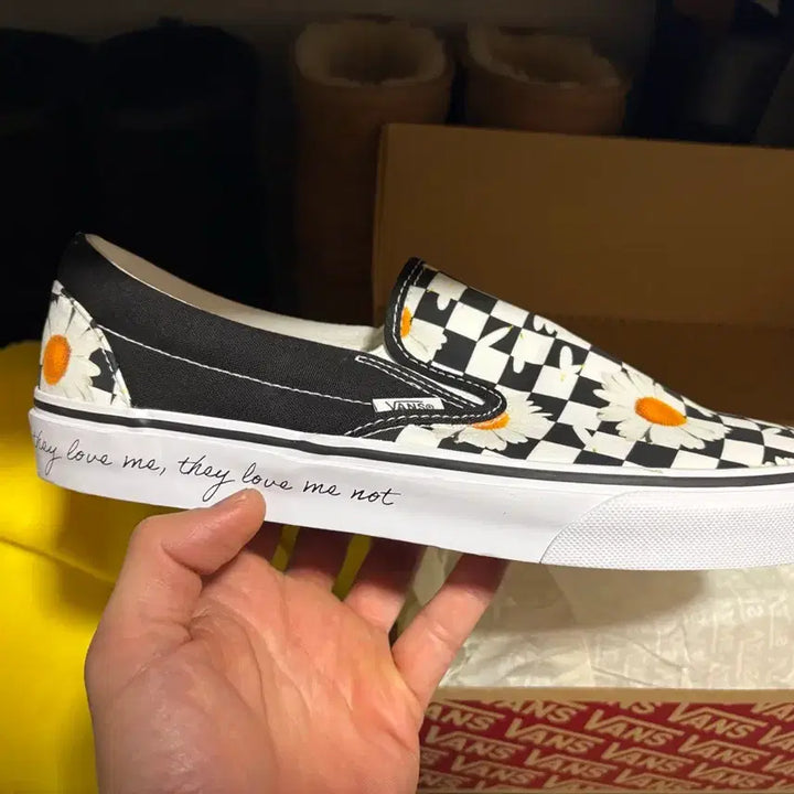 [BUNJANG] VANS 반스 러브미 러브미 낫 슬립온 데이지 / VANS 반스 러브미 러브미 낫 슬립온 데이지