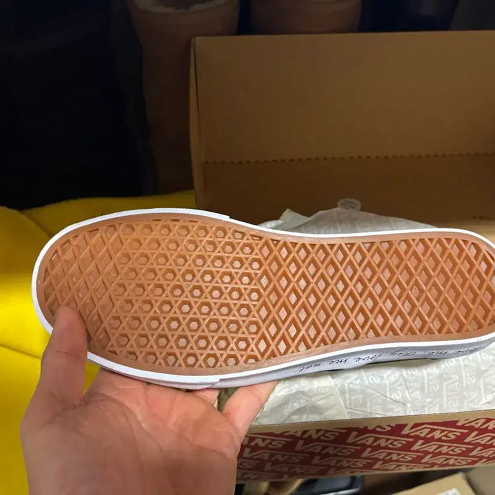 [BUNJANG] VANS 반스 러브미 러브미 낫 슬립온 데이지 / VANS 반스 러브미 러브미 낫 슬립온 데이지