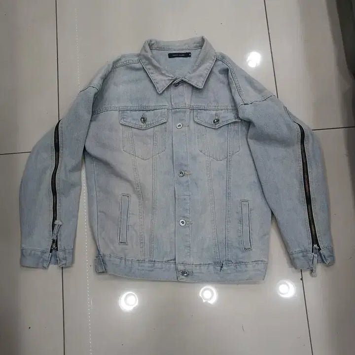 [BUNJANG] Vintage Light Wash Denim Jacket / 약95사이즈 연청 청자켓 팔뒤지퍼장식 등 영어로고 포인트 빈티지 중고