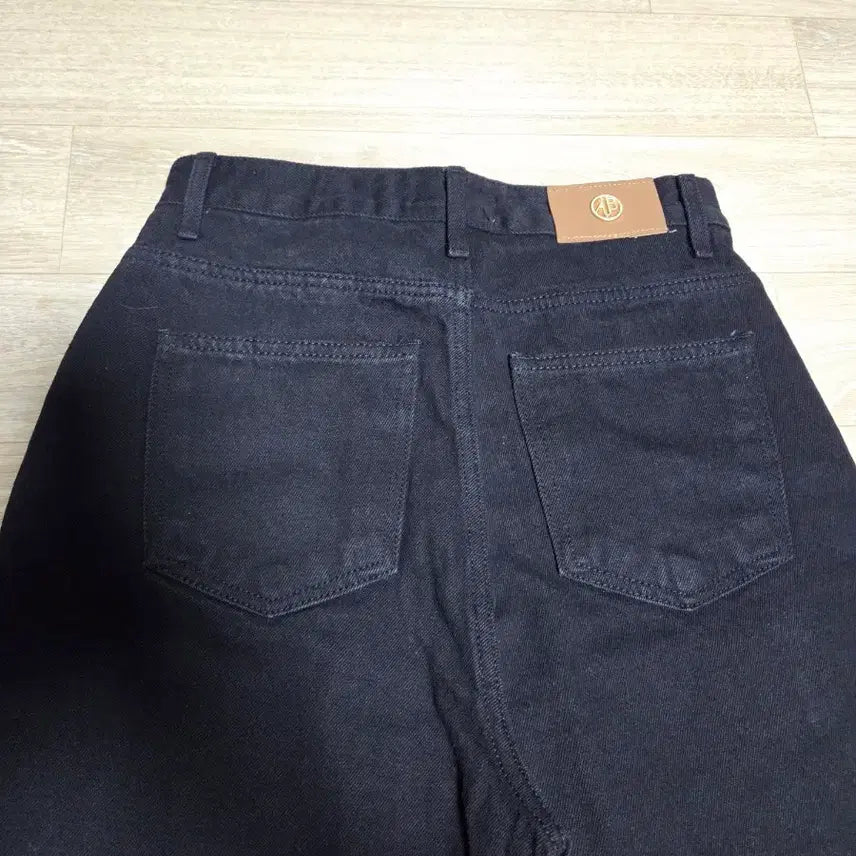 [BUNJANG] ANDYOUBROWN Black Jeans (M) / 블랙 청바지(ANDYOUBROWN)  M