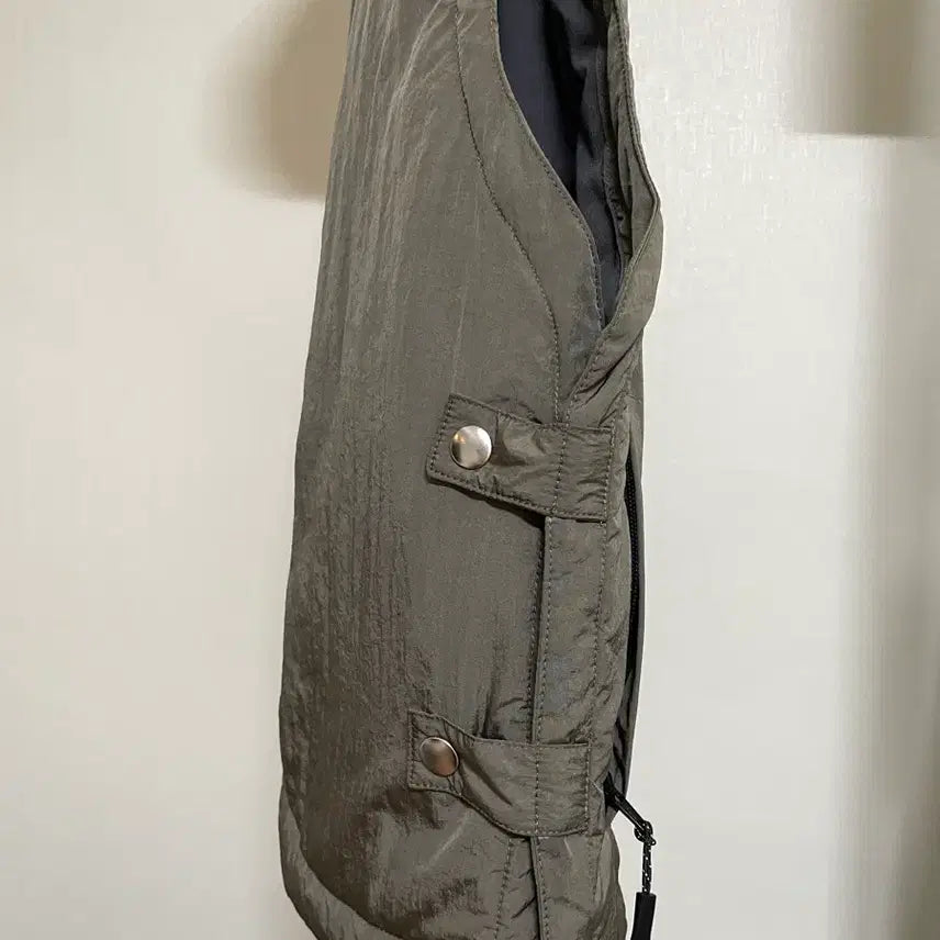 [SOLD OUT] 르마드 패디드 후드 베스트