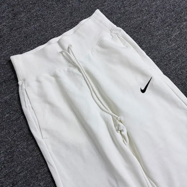 [SOLD OUT] 나이키 하이웨스트 와이드 스웻 팬츠