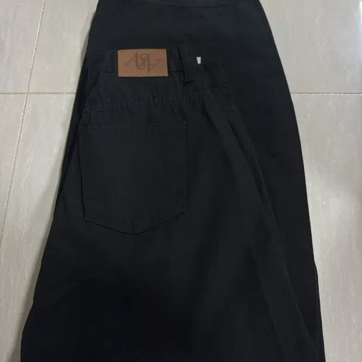 [BUNJANG] LaRoom Plain Balloon Pants / (무배)새상품 라룸 바지 라룸 플레인 벌룬팬츠