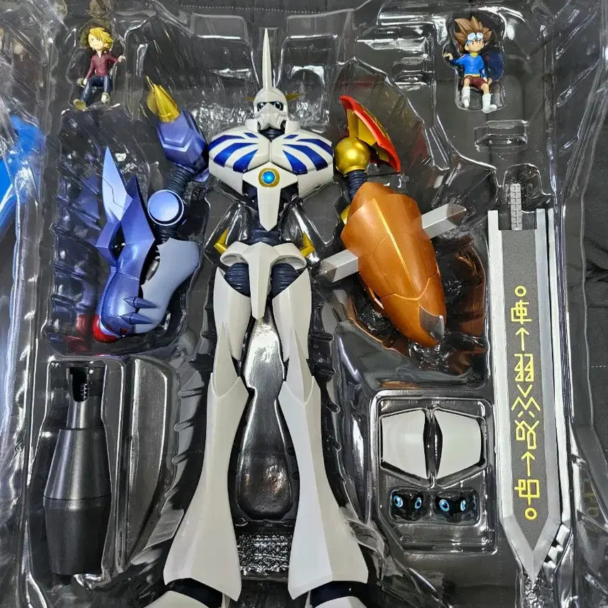 [SOLD OUT] 반다이 다이넥션 오메가몬 피규어