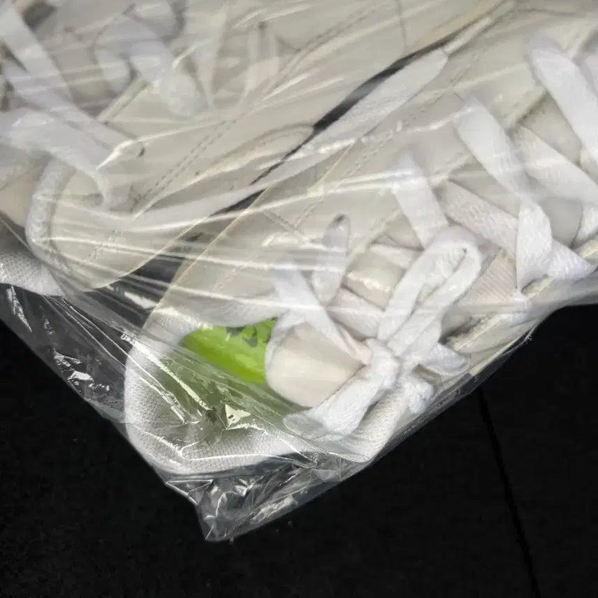 [BUNJANG] Nike All White Sneakers / 나이키 올화이트 운동화