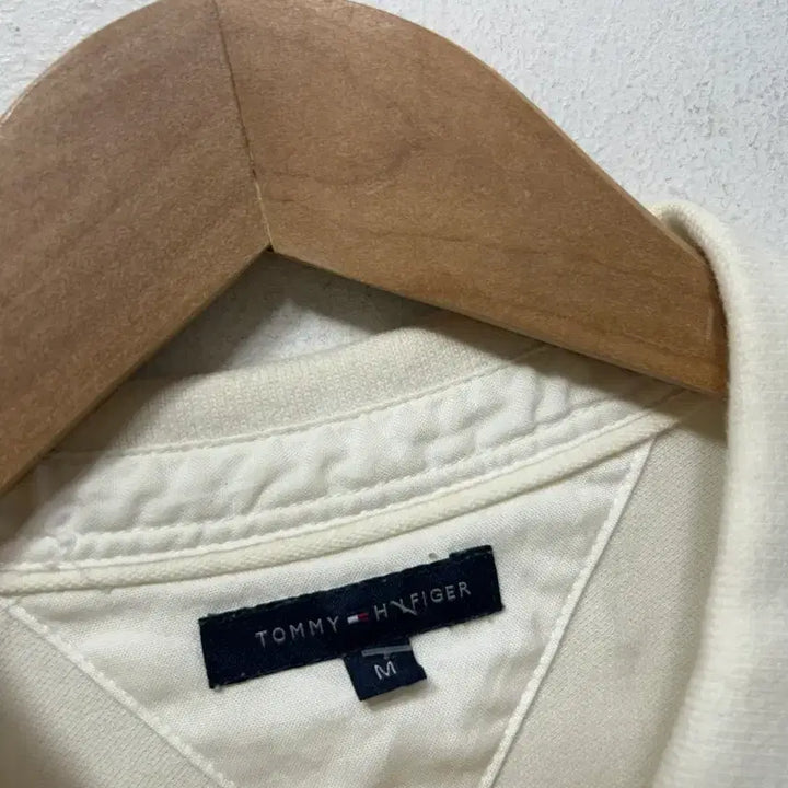 [SOLD OUT] 타미힐피거 아이보리 여성 반팔 폴로티 M