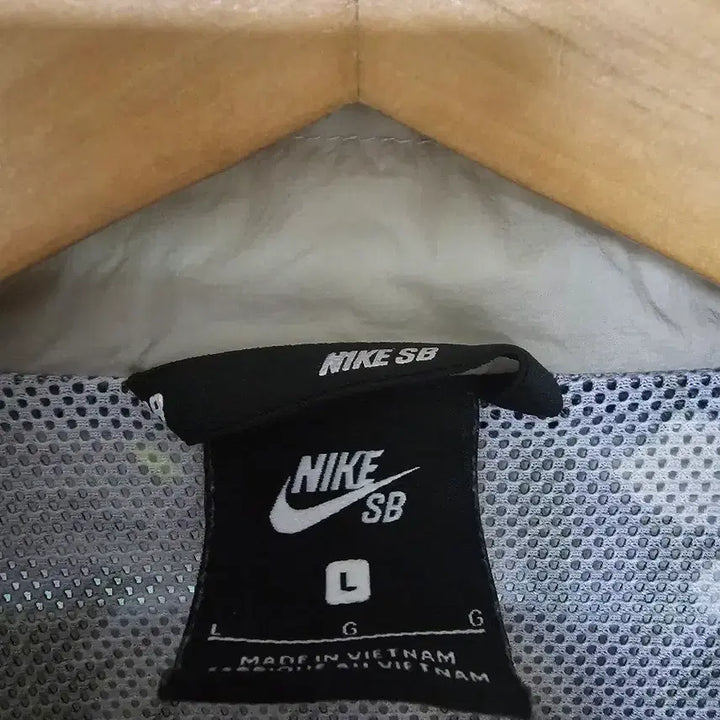 [BUNJANG] Nike SB Anorak Windbreaker Jacket - Size L / 나이키 SB 아노락 바람막이 자켓 L