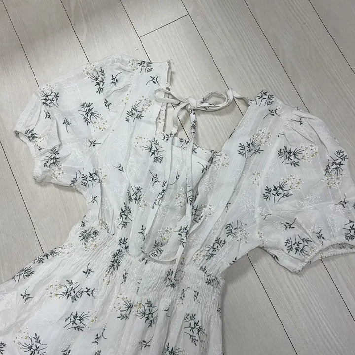 [SOLD OUT] 화이트 플라워 롱 원피스