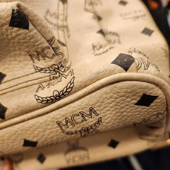 [SOLD OUT] MCM 비세토스 스터드 백팩