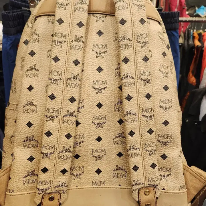 [SOLD OUT] MCM 비세토스 스터드 백팩